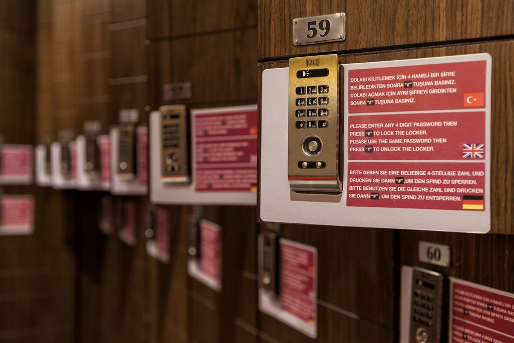 Hotel Ramada Plaza By Wyndham Izmit à Kocaeli Extérieur photo Private mailboxes